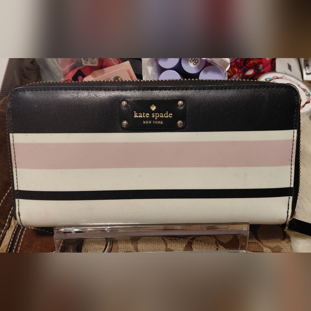 Kate Spade New York Stripe Leather Continental Wallet